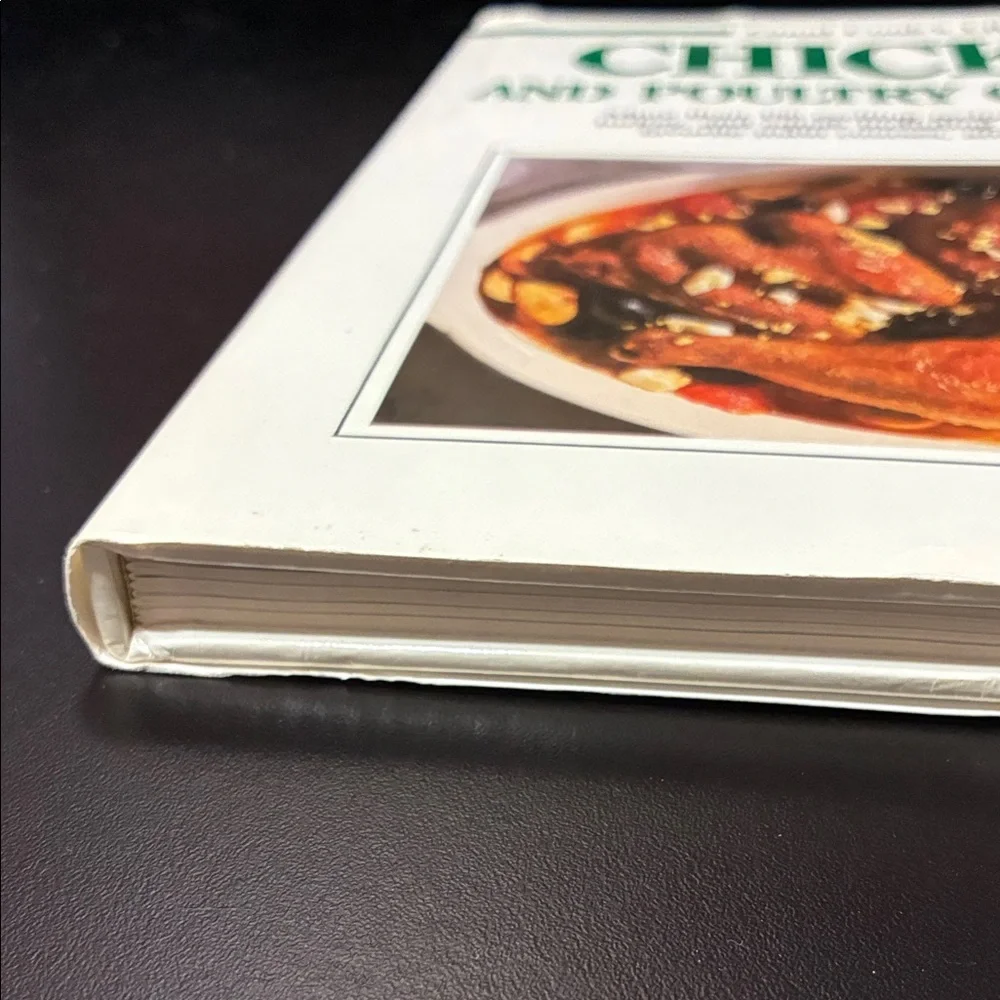 Vintage Chicken and Poultry Cookbook - Good Cook's Library (White/Green)